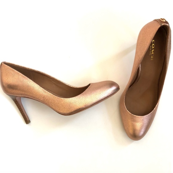 gold round toe pumps